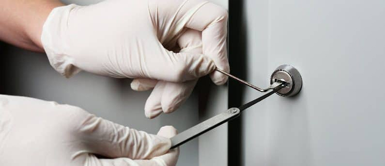 Commercial Emergency Locksmith Mayflower Village